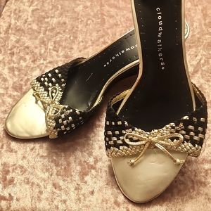 Cloudwalkers Size 9W Preloved Wedge Sandals